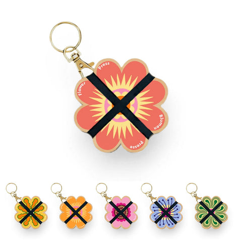 Mini-Blumenpresse als Schlüsselanhänger - Studio Wald