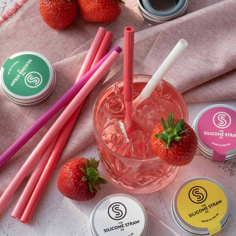 Silicone drinking straw in a can - The Silicone Straw Company