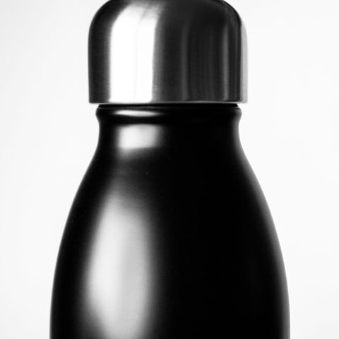 Stainless steel bottle black, 500ml - Qwetch